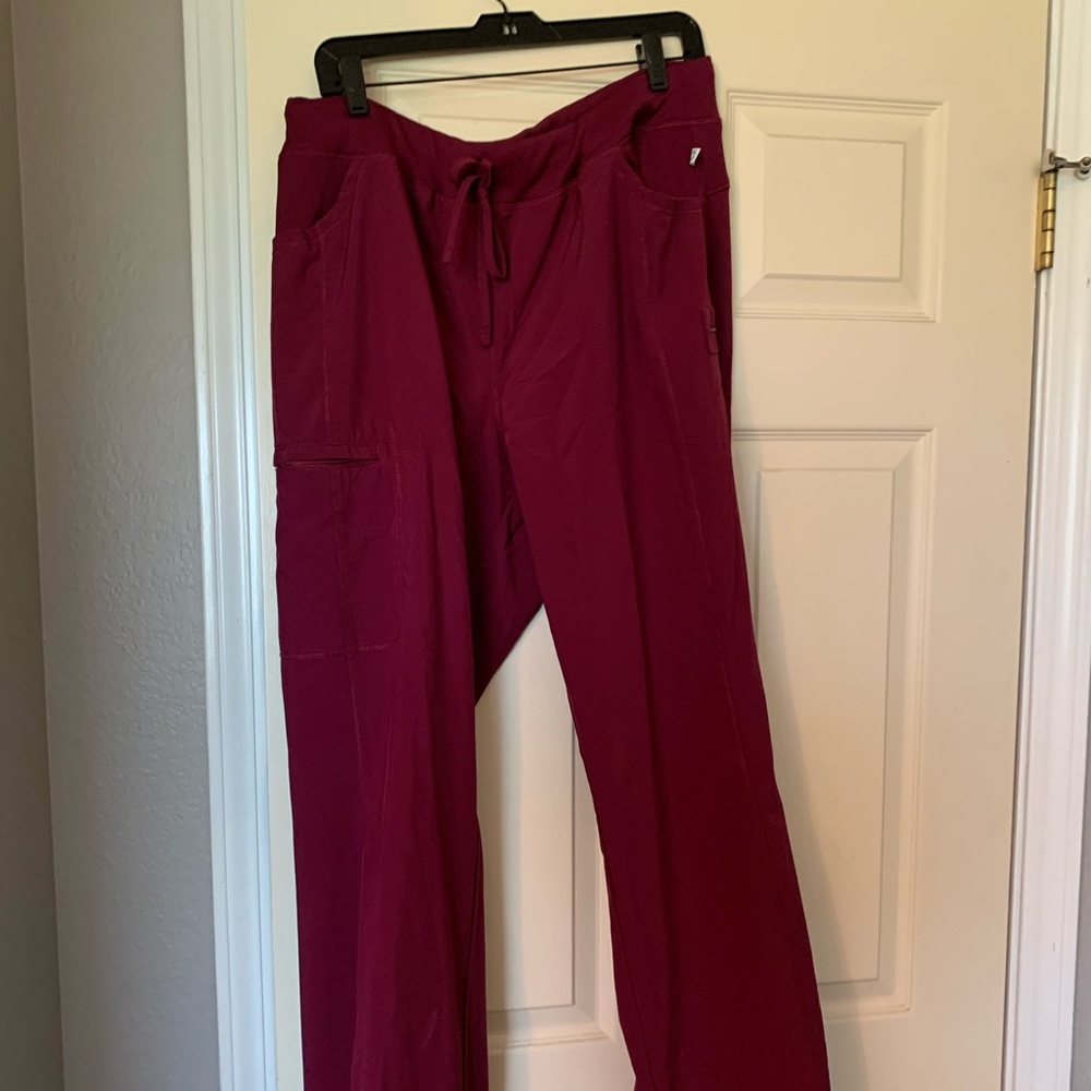cherokee infinity scrub pants